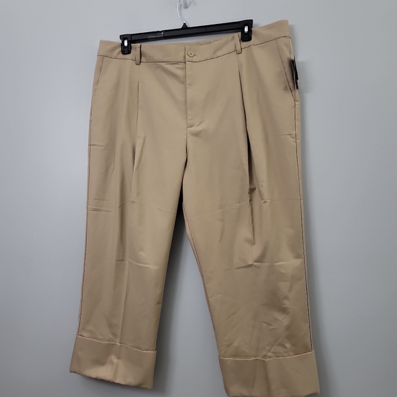 Lauren Ralph Lauren Plus Size Pleated Cotton Twill Cropped Wide Leg Pant - Picture 5 of 12